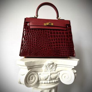 Gloss Leather "Croc" Couvert in red