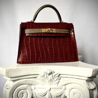 Burgundy "Croc" Couvert